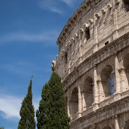 Colosseo Luxe In The Center Of Rom
