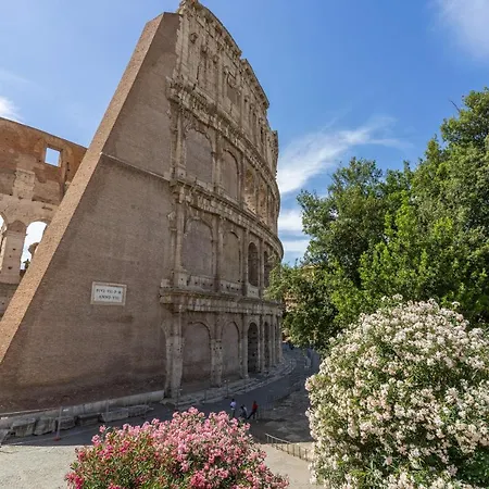 Colosseo Luxe In The Center Of 아파트